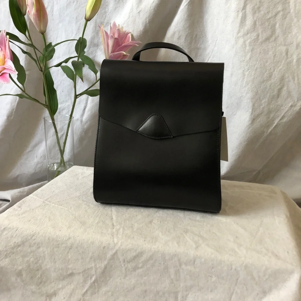 VereVerto Mini Macta Convertible Leather Backpack - Picture 2 of 16